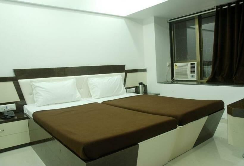 חדר דלוקס, City View