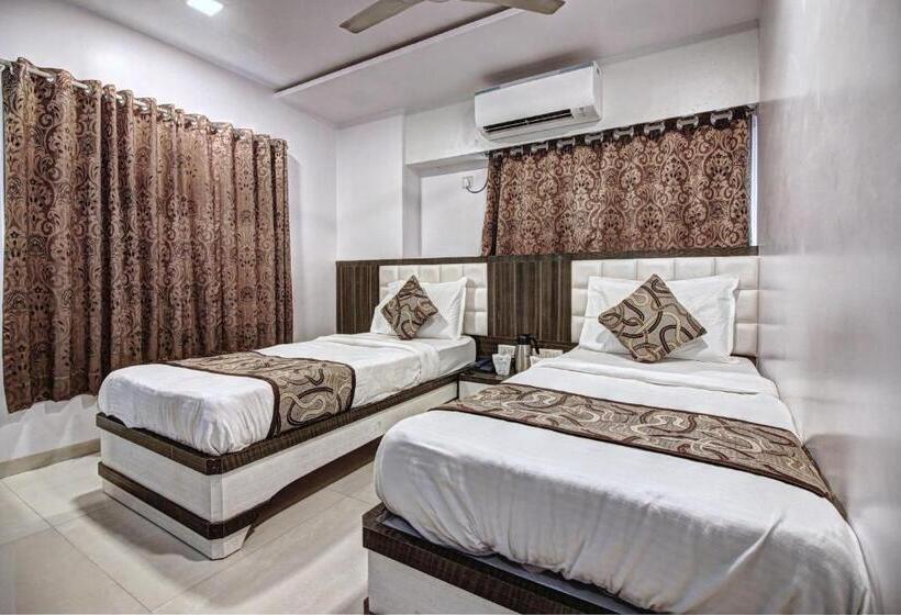 חדר אקזקיוטיב, City View