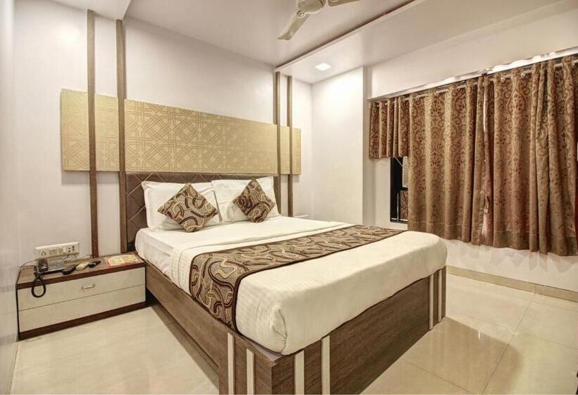 חדר אקזקיוטיב, City View