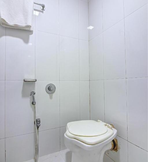 חדר קלאסי לשלושה, City View