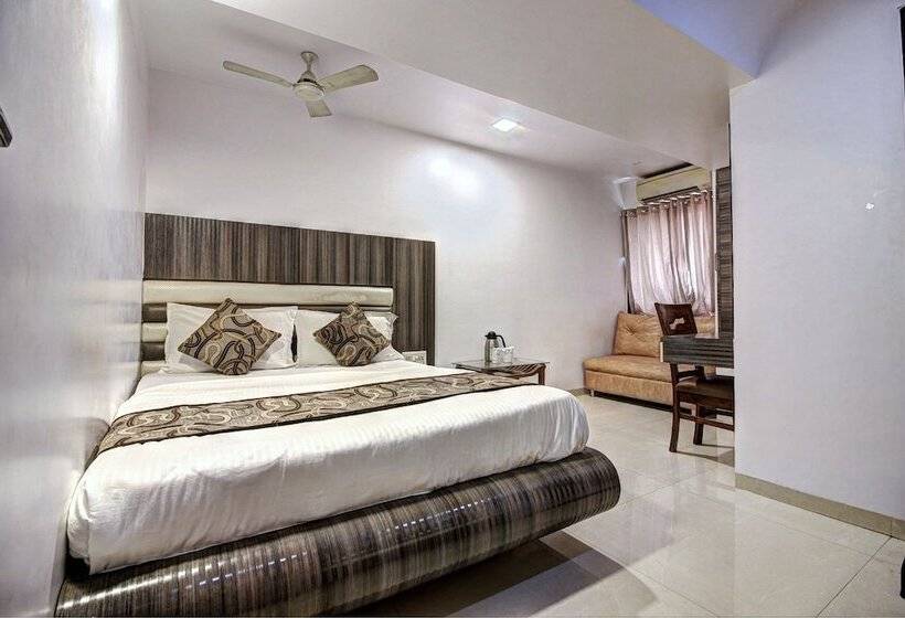 חדר אקזקיוטיב, City View