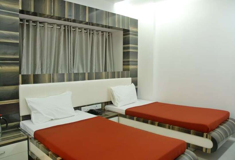 חדר אקזקיוטיב, City View