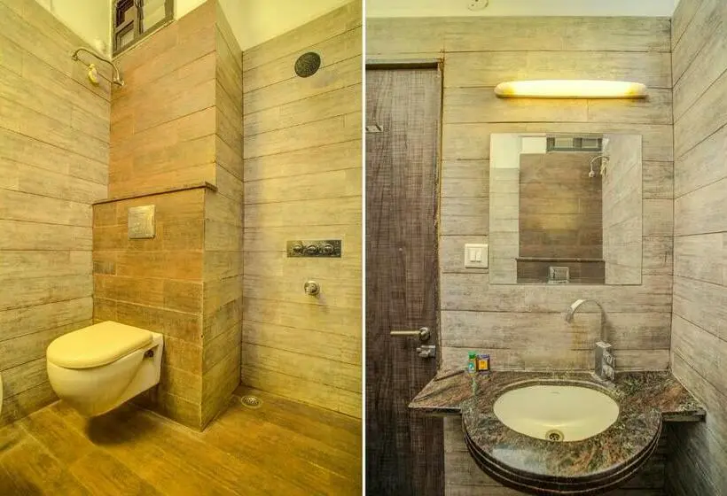 デラックスルーム, Fabhotel Bee Town