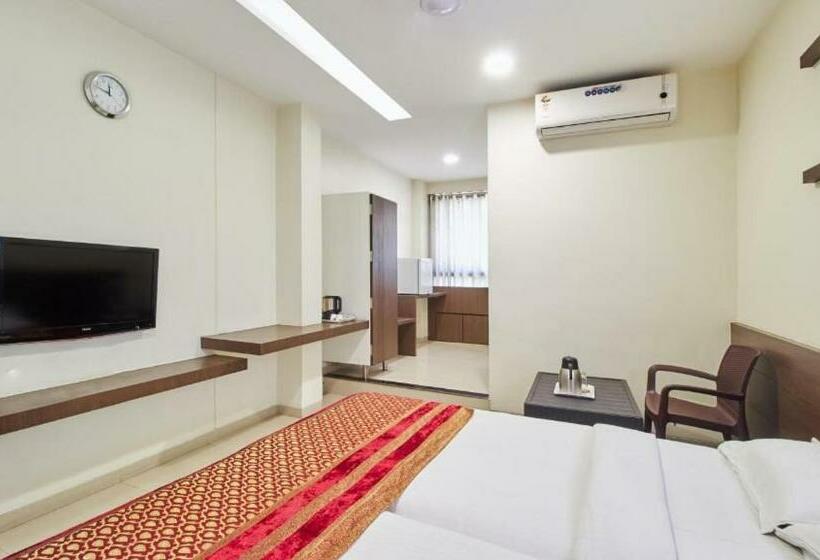 اتاق اجرایی, Girnar