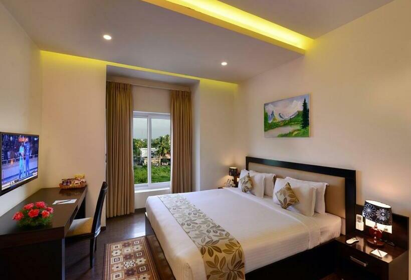 Номер Deluxe с Балконом, Green View Clarks Inn, Shimoga