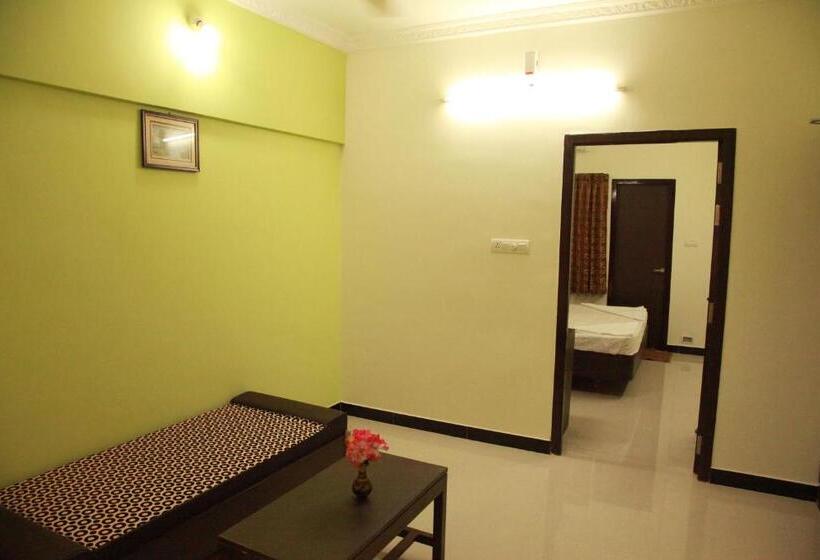 Deluxe Svit, Jeyam Residency, Kumbakonam