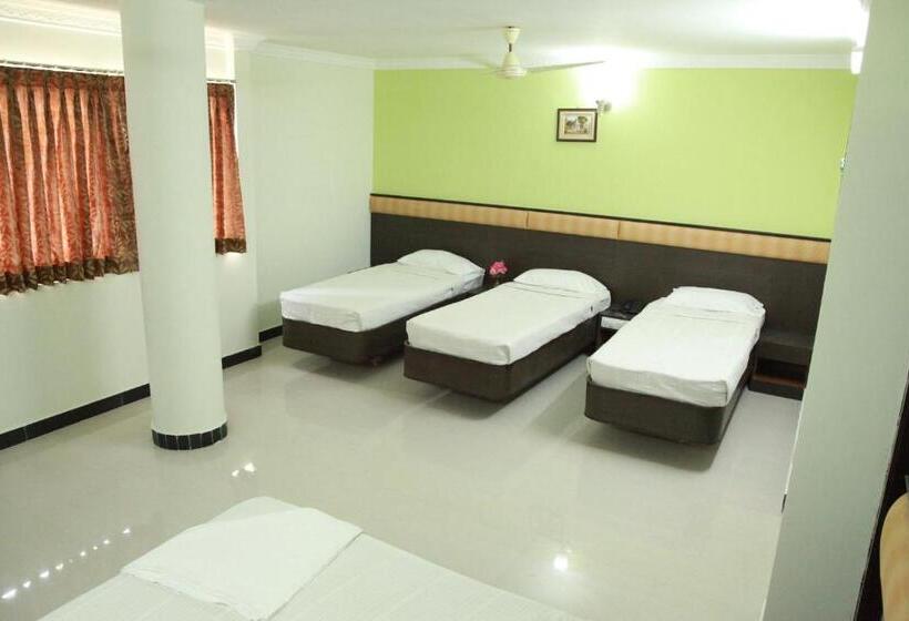 Familjesvit, Jeyam Residency, Kumbakonam