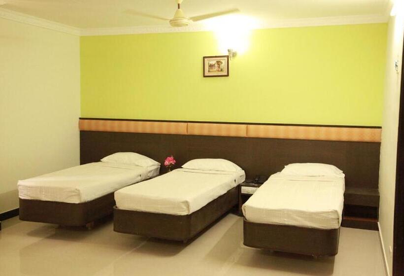 Familjesvit, Jeyam Residency, Kumbakonam