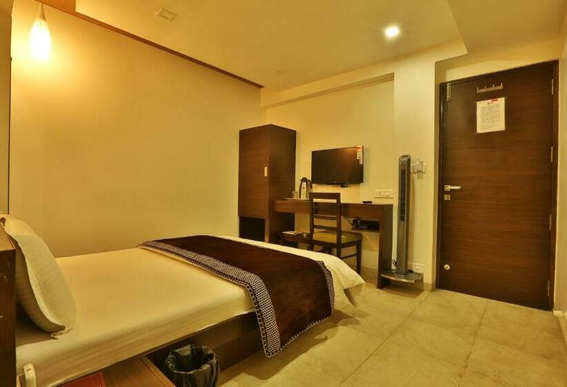 חדר דלוקס, Kabir