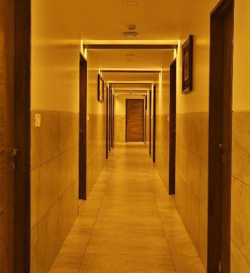 חדר סופריור, Kabir