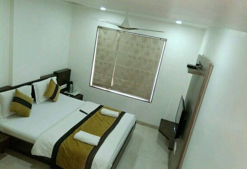 חדר סופריור, Kabir