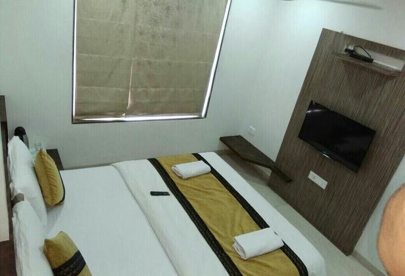 חדר דלוקס, Kabir