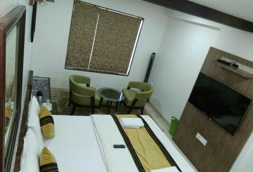 חדר דלוקס, Kabir