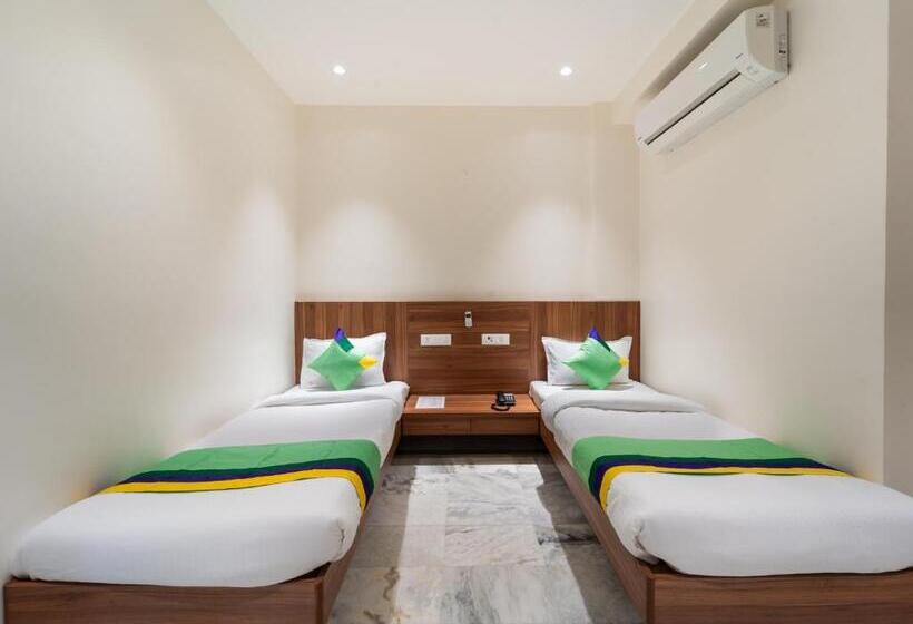 Deluxe Room, Treebo Kaveri