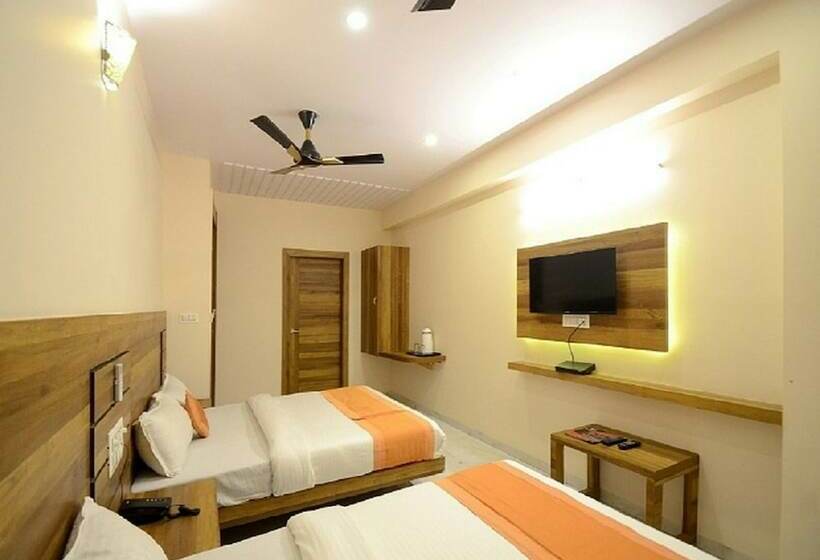 家庭工作室, Metro Inn