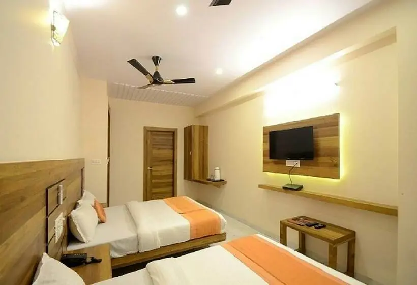 استودیو خانوادگی, Metro Inn