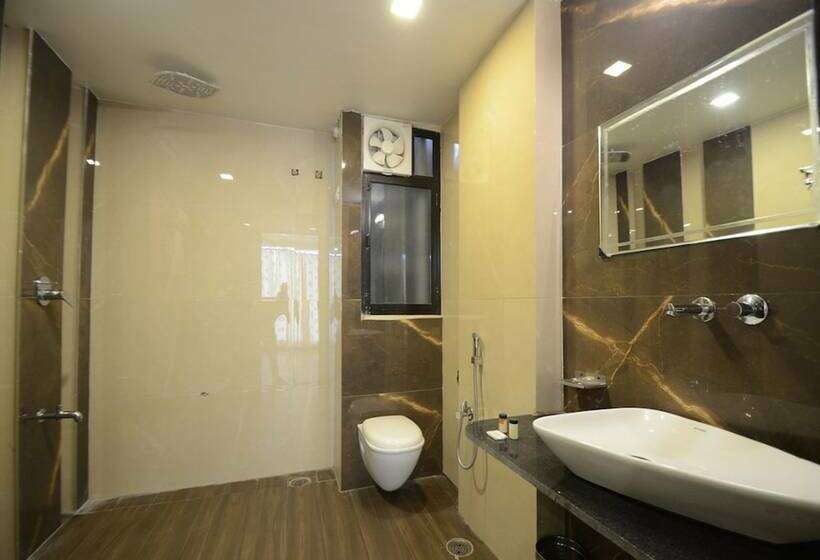 디럭스 룸, Metro Inn