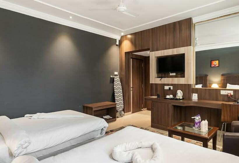 חדר דלוקס, Niranjana Hotel Bodhgaya