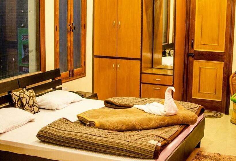 家庭套房, Shivalik River Retreat