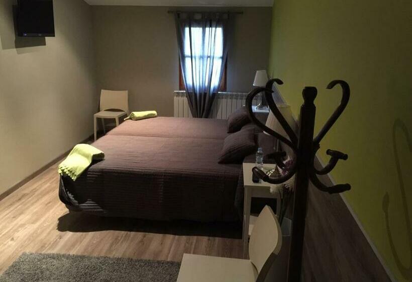 标准间, Turó De La Torre