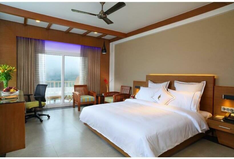 اتاق لوکس, Chandys Windy Woods Munnar