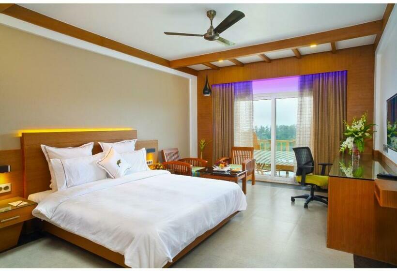 اتاق لوکس, Chandys Windy Woods Munnar