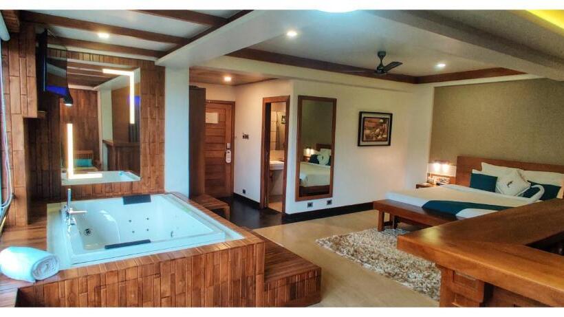 سوییت, Chandys Windy Woods Munnar