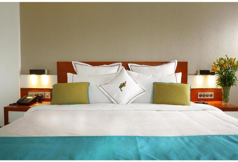 سوییت, Chandys Windy Woods Munnar