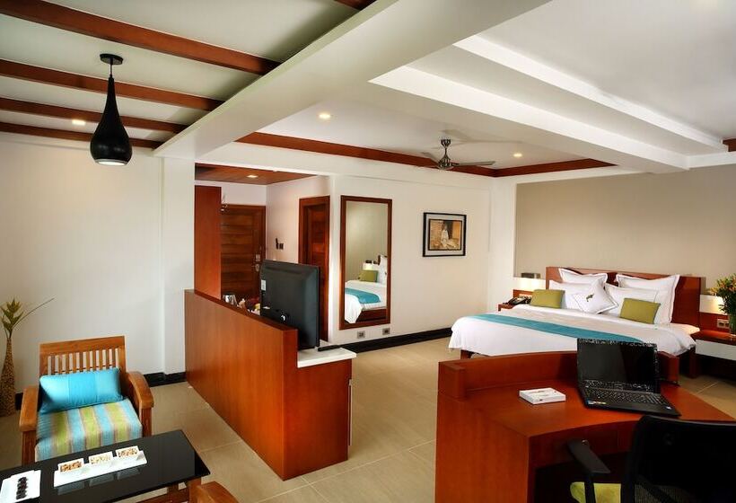 سوییت جونیور, Chandys Windy Woods Munnar