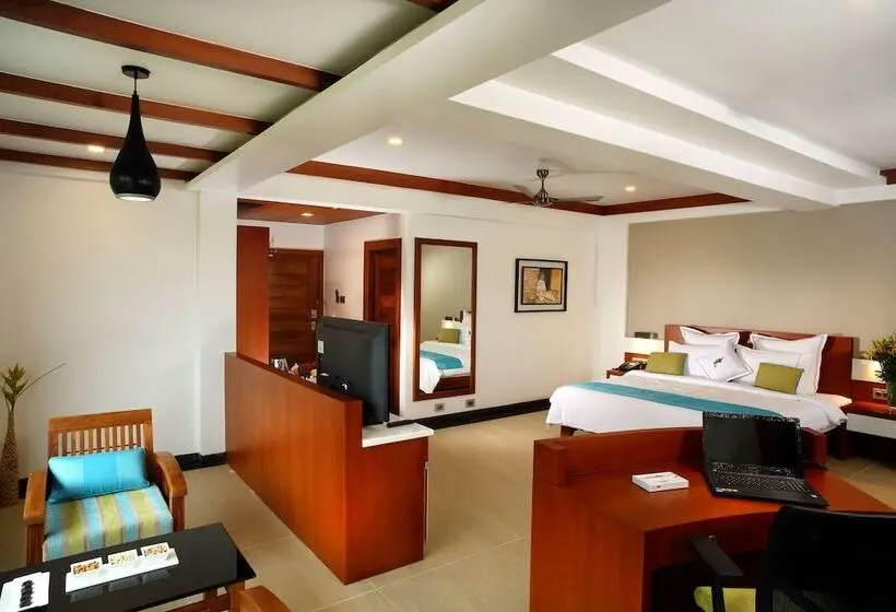 سوییت جونیور, Chandys Windy Woods Munnar