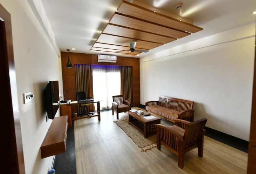 سوئیت پرزیدنت, Chandys Windy Woods Munnar