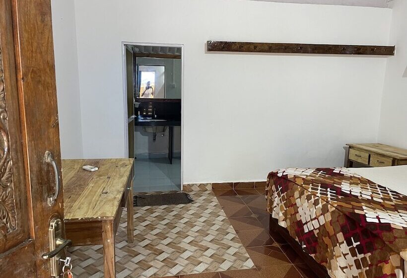 غرفة ديلوكس مطلّة علي الحديقة, Ducknchill Agonda