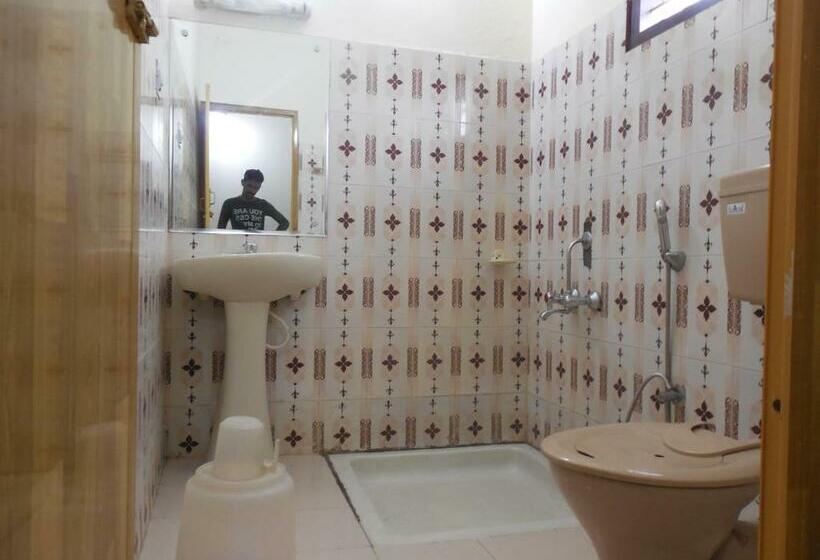 デラックスルーム, Pulari Gardens Varkala