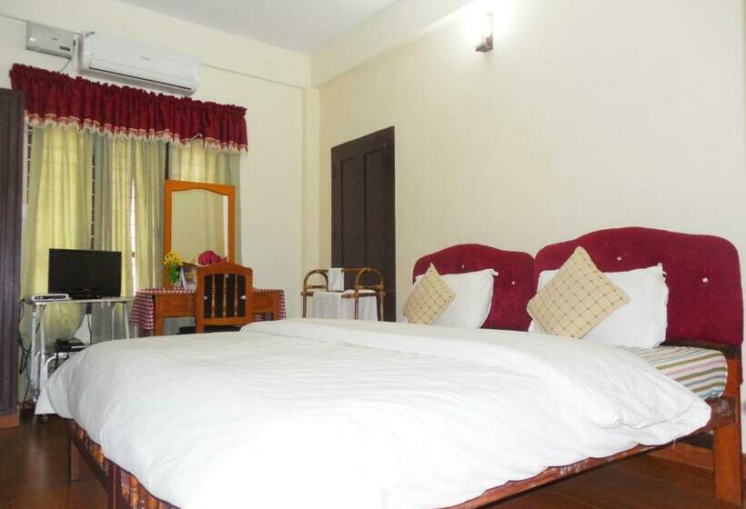 デラックスルーム, Pulari Gardens Varkala