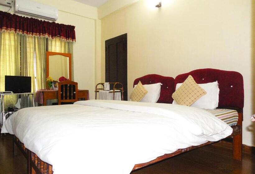 デラックスルーム, Pulari Gardens Varkala