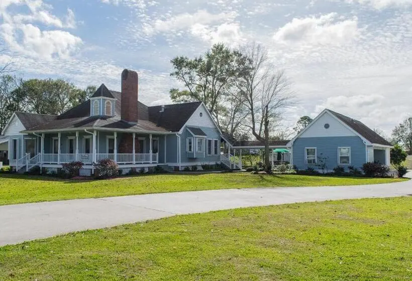 クイーンサイズベッドのスタンダードルーム, A Chateau On The Bayou Bed & Breakfast