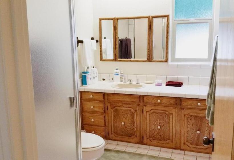 디럭스 스위트 바다 전망, Arky S B&b