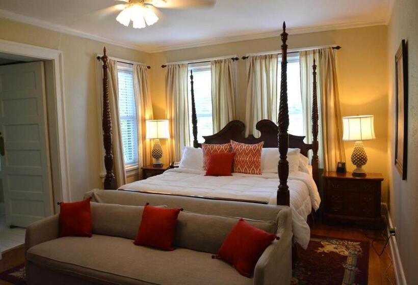 Номер Deluxe Кровать Кинг, Inn At 835 Boutique