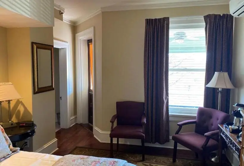 اتاق استاندارد با بالکن, Inn At 835 Boutique