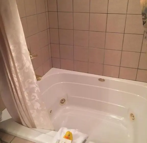 اتاق لوکس با بالکن, Inn At 835 Boutique