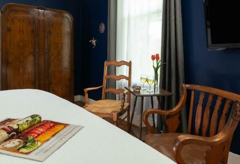 スタンダードルーム, South Court Inn