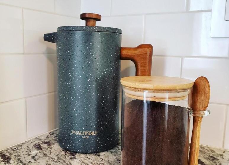 キャビン, South Court Inn