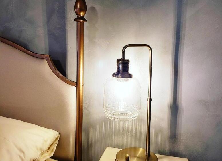 キャビン, South Court Inn