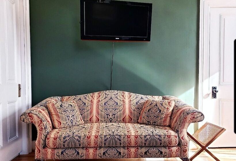 スタンダードルーム, South Court Inn