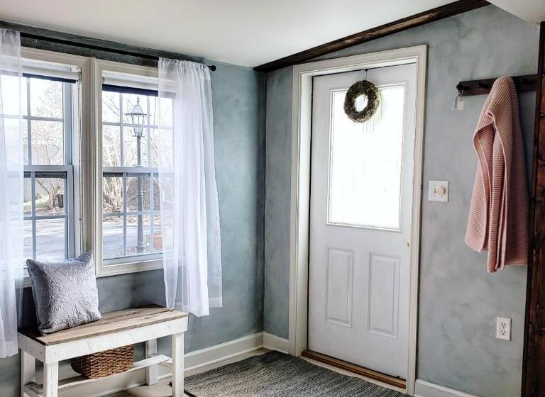 キャビン, South Court Inn