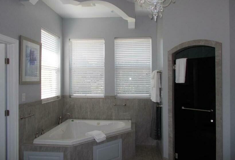 Люкс с Балконом, The Inn At 161