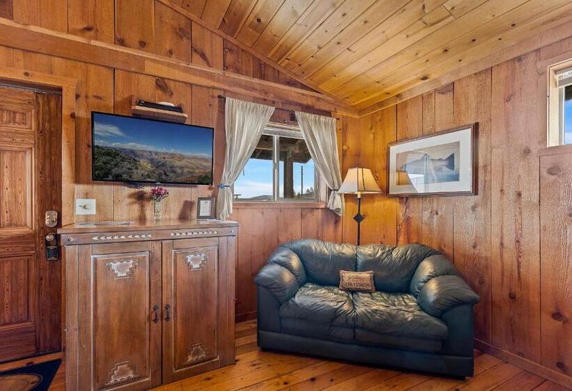 行政家庭房, Trapper's Rendezvous