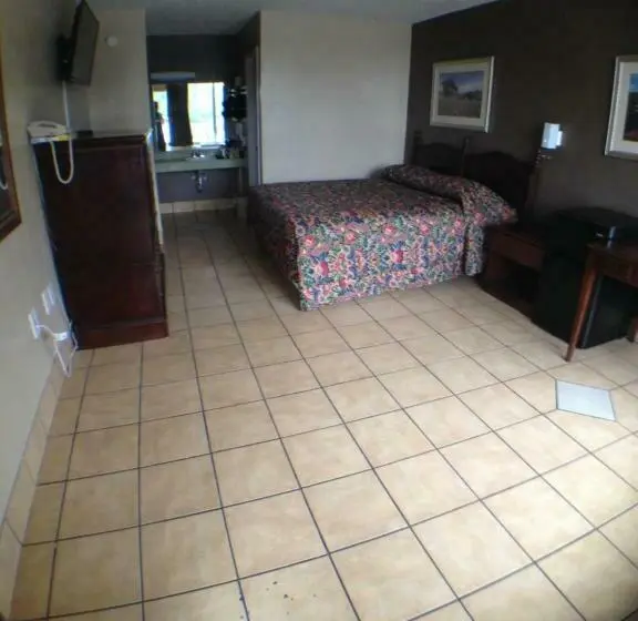 デラックスルーム, Budget Inn Motel