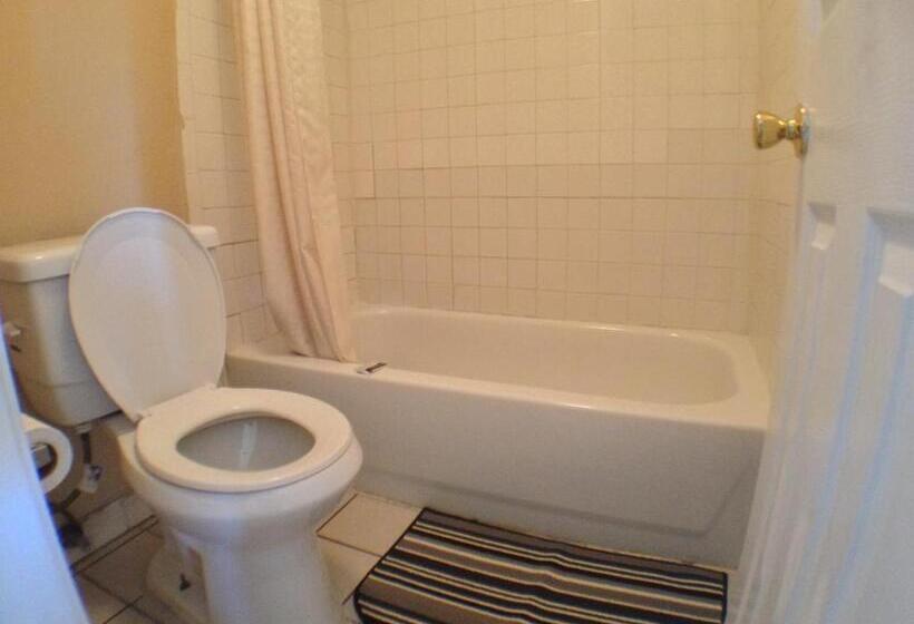 Номер Стандарт, Budget Inn Motel