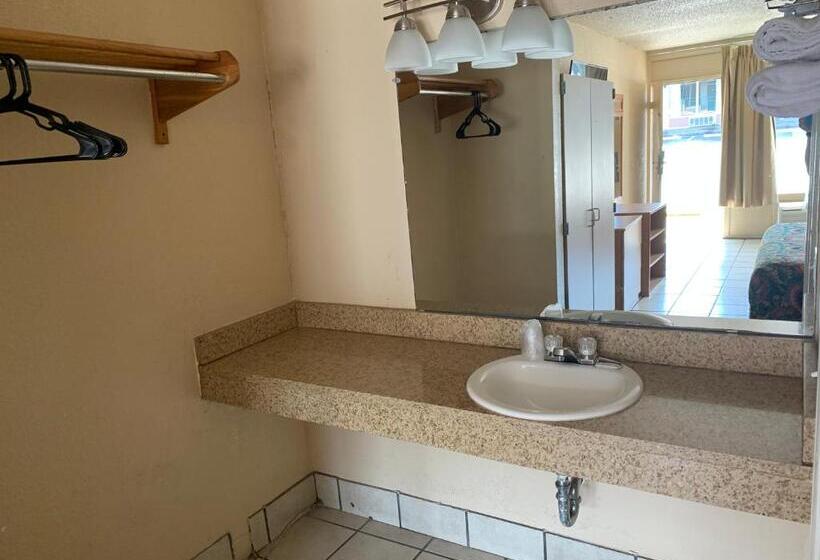 Стандартный Номер Кровать Кинг, Budget Inn Motel